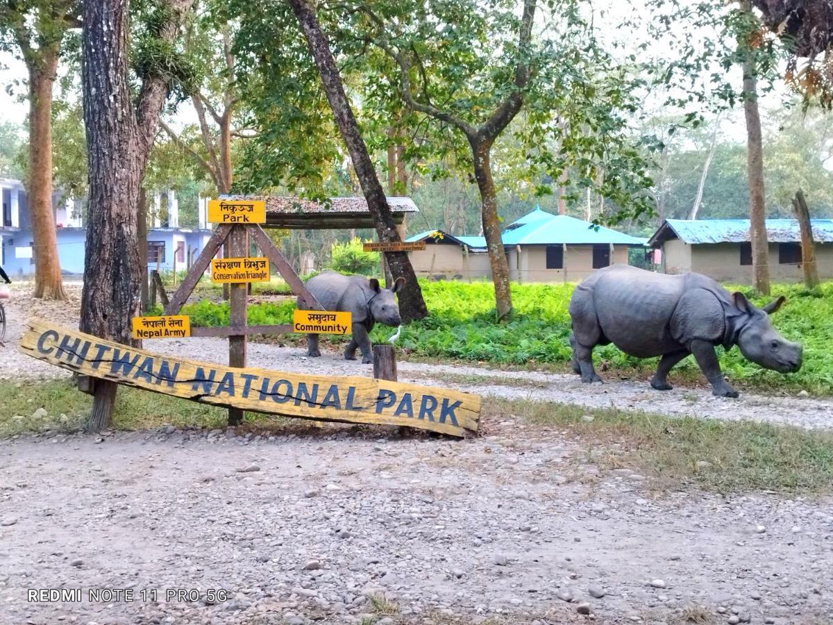 Hotel National Park- A Peaceful Family Home Where You Can Stay Peace And Enjoy And Organize The Wildlife Safari Читван Экстерьер фото